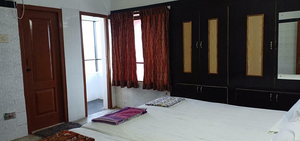 R.s.mani Hotel